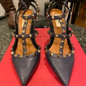 Valentino’s  Leather Slingback Pumps